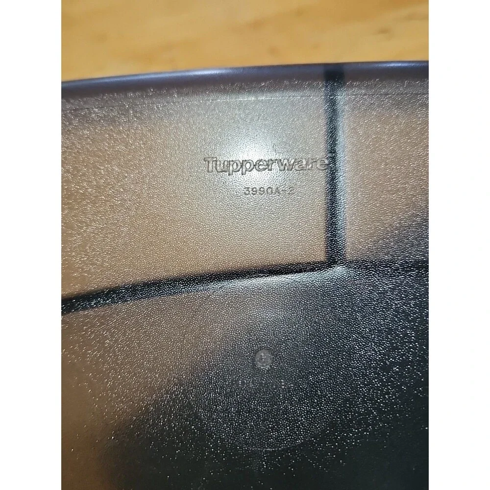 Tupperware excellent few